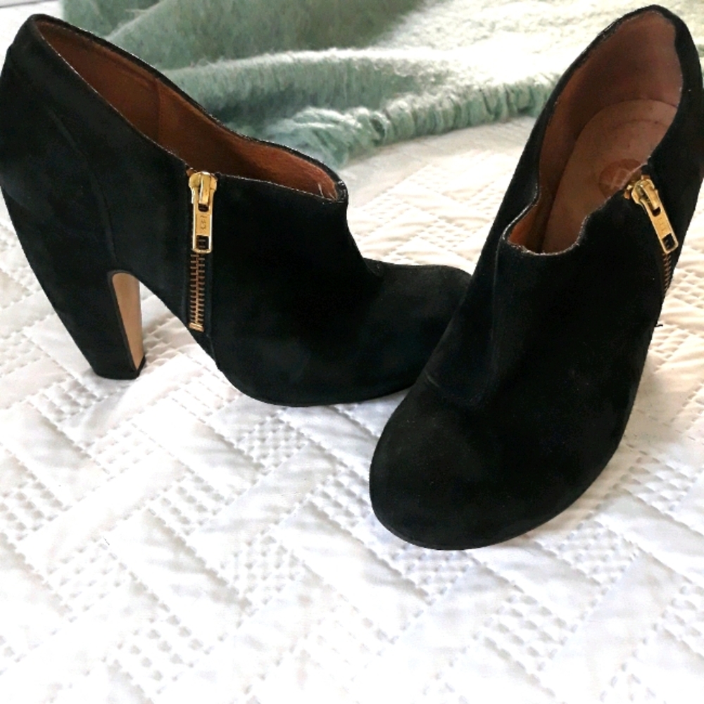 River Island Suede Booties
